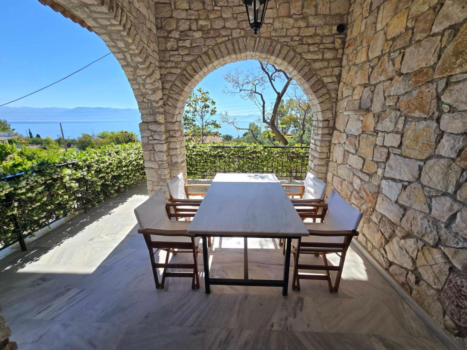 Апартаменты Petra Kalamaki (Messinia)